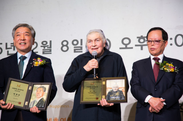 1517455677675358.jpg bcc8d0d1e5e3b89e3e5222af8df106b0_20151210165205_bsiffhdw.jpg